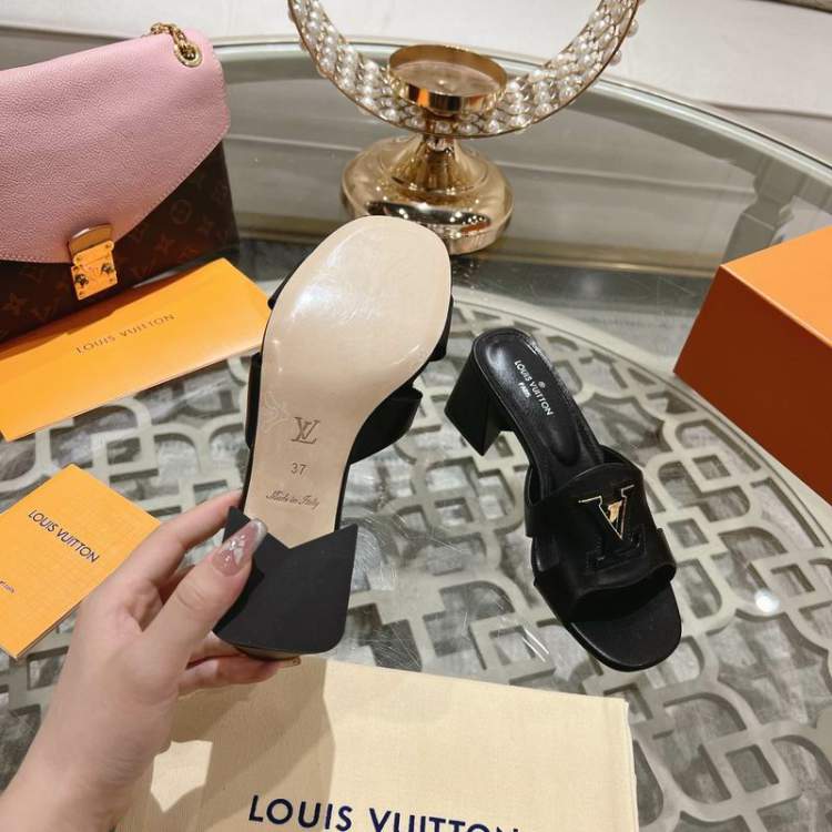 Picture of Louis Vuitton Shoes _SKULVsz35-42513628.5cmmnf0422